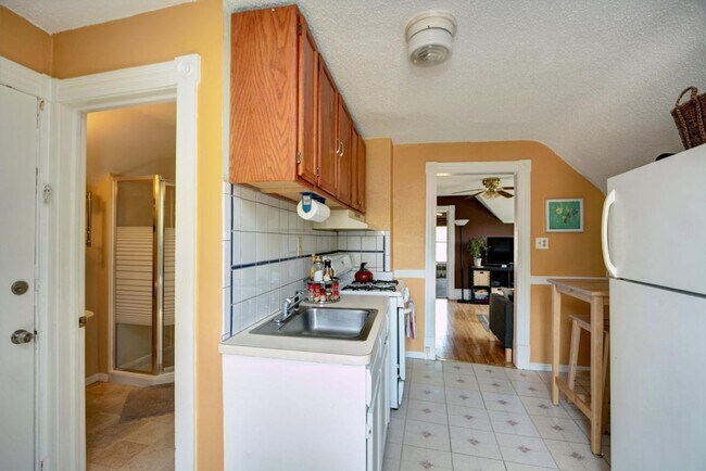 Foto del edificio - 3507 E 39th St