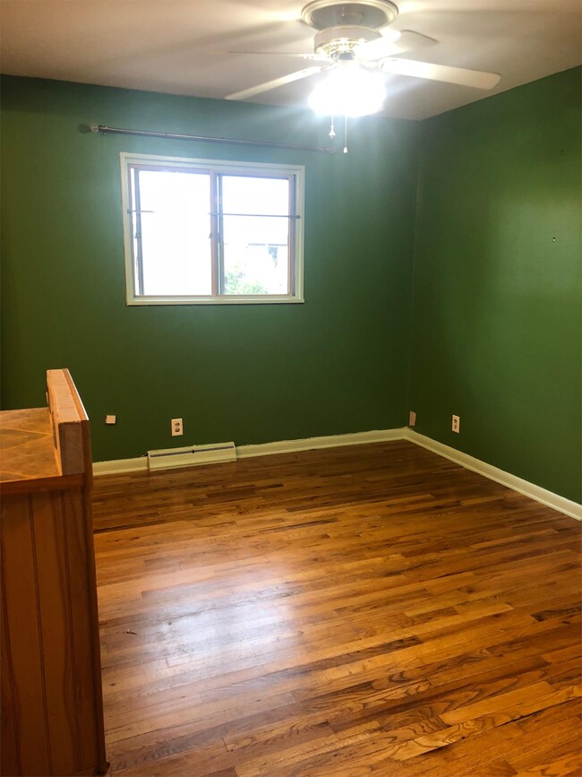 Building Photo - 4783 Sagebrush Ave