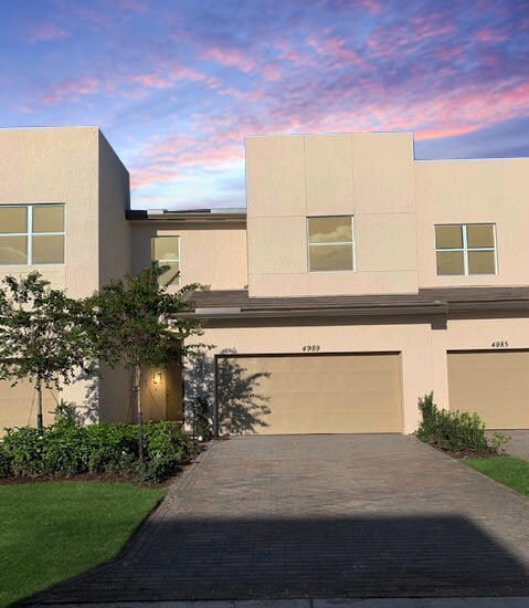 Primary Photo - 4989 Navali Dr