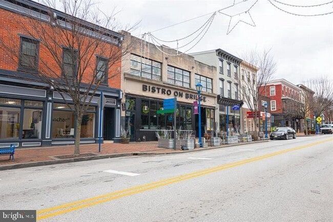 Foto del edificio - 215 Bridge St