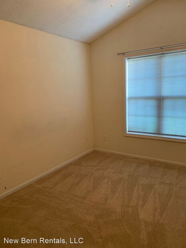 Foto del edificio - 2 br, 2 bath House - 3802 Blue Grass Court