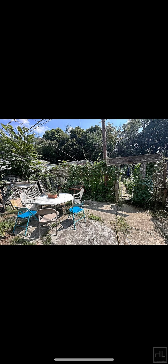 Foto del edificio - 4.5BR 2BA Parlor Level Victorian w/ Privat...
