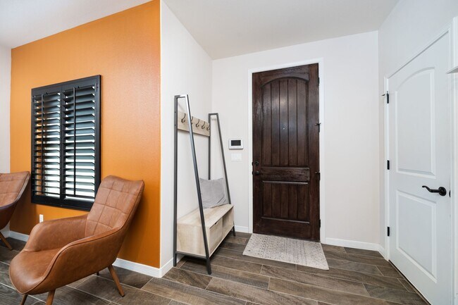 Foto del edificio - BEAUTIFUL EASTSIDE HOME