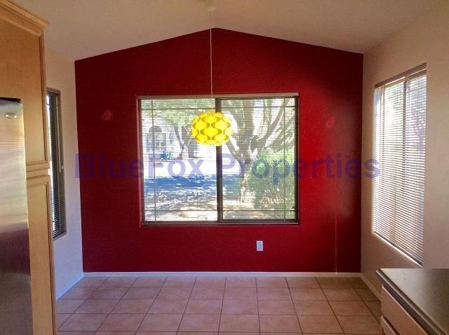 Building Photo - 2330 N Emerald Lake Ct