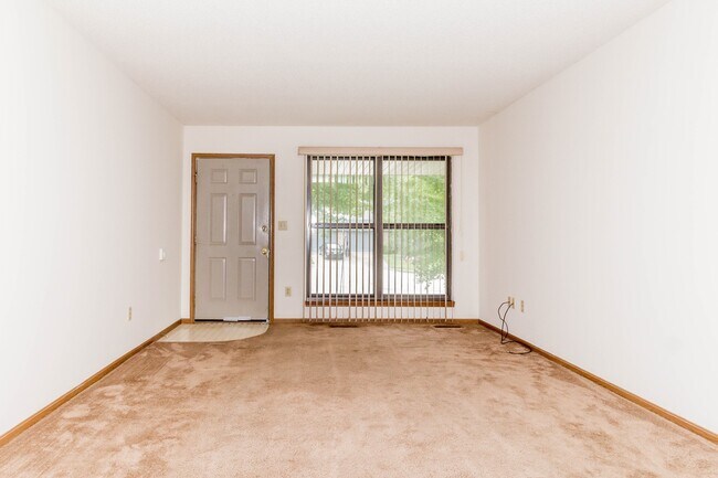 Building Photo - 1616-1618 Handley Place