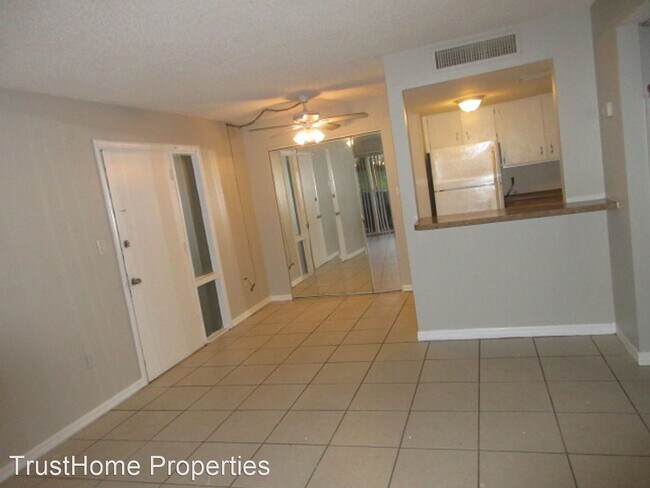 Building Photo - 1 br, 1 bath House - 574 Orange Drive unit 70