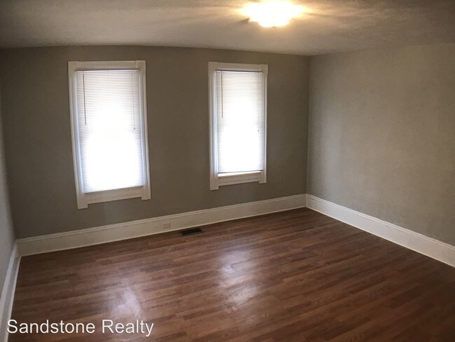 Building Photo - 3 br, 1 bath House - 3864 East 54th St
