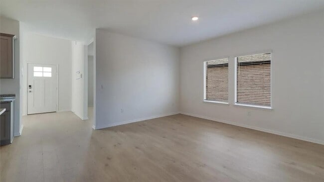 Building Photo - 2421 Cattle Baron Trl