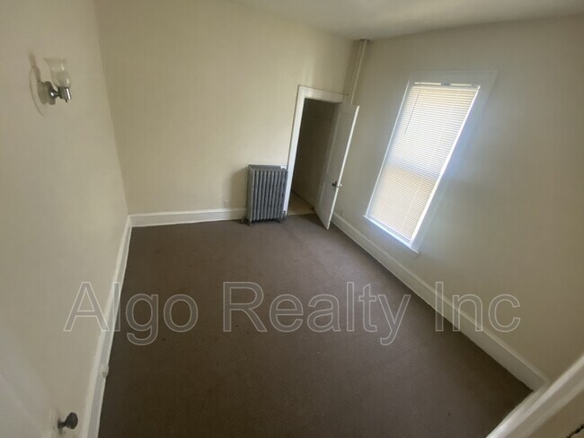 Foto del edificio - 3113 3rd Ave S