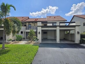Building Photo - 756 Avenida Estancias