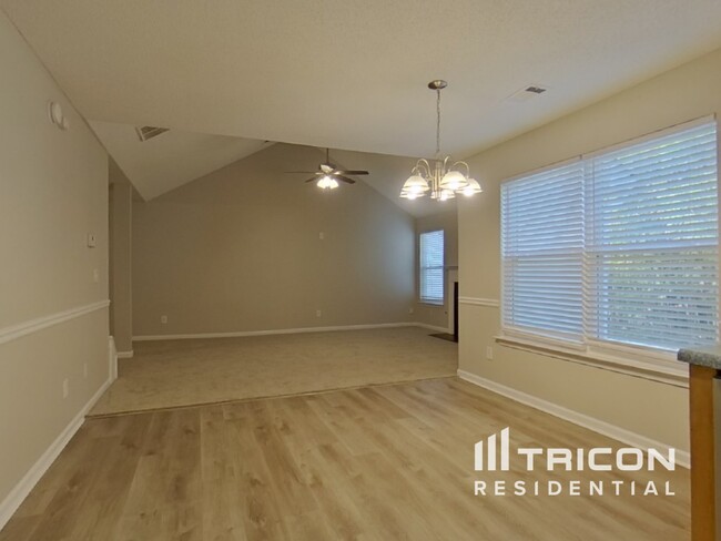 Foto del edificio - 5006 Serenity Point Ln