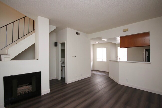 Foto del edificio - 72 S Greenwood Ave