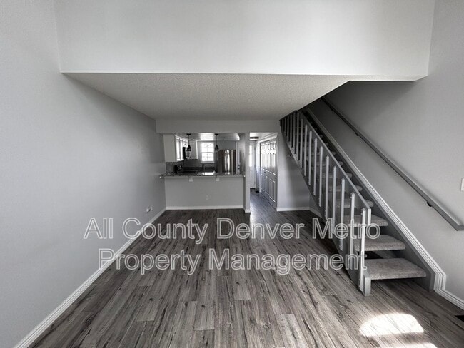Building Photo - 7250 Devinney Ct