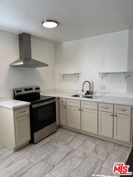 Foto del edificio - 7524 Sepulveda Blvd