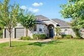 Primary Photo - 207 Woodcreek Dr
