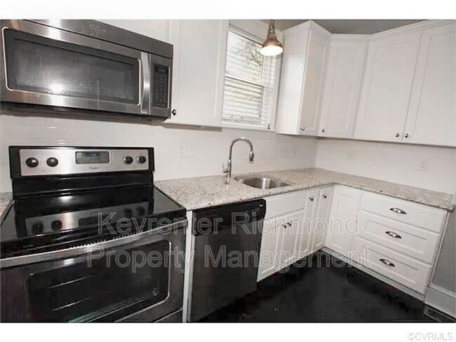 Building Photo - 2810 Fendall Avenue