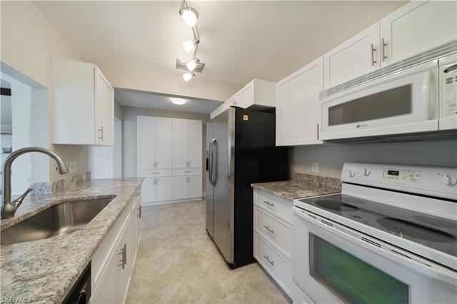 Foto del edificio - 1095 Forest Lakes Dr