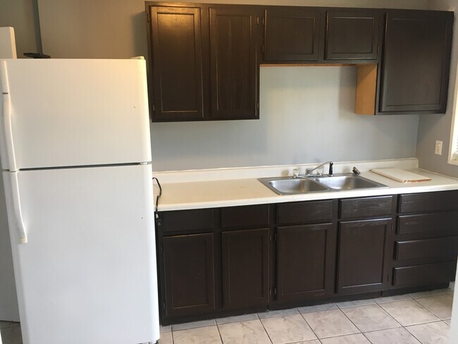 Foto del edificio - 143 Hemlock St