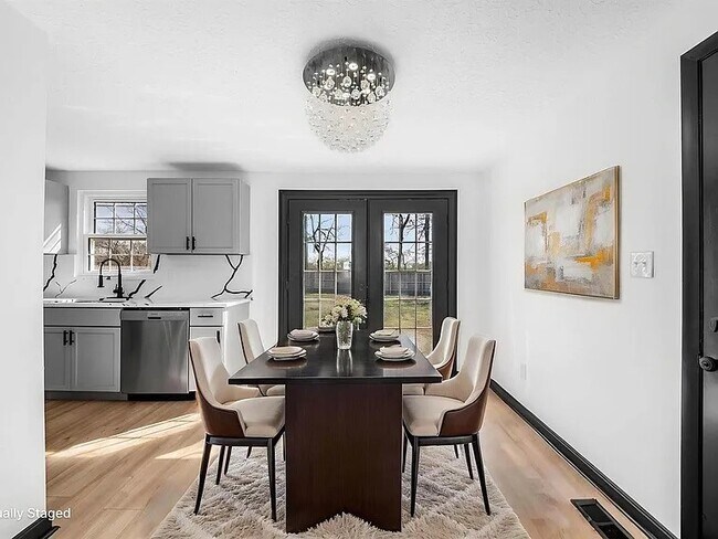 Foto del edificio - 5999 Parkglen Rd