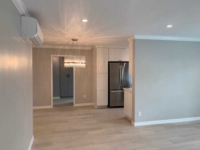 Foto del edificio - 1236 N Ogden Dr