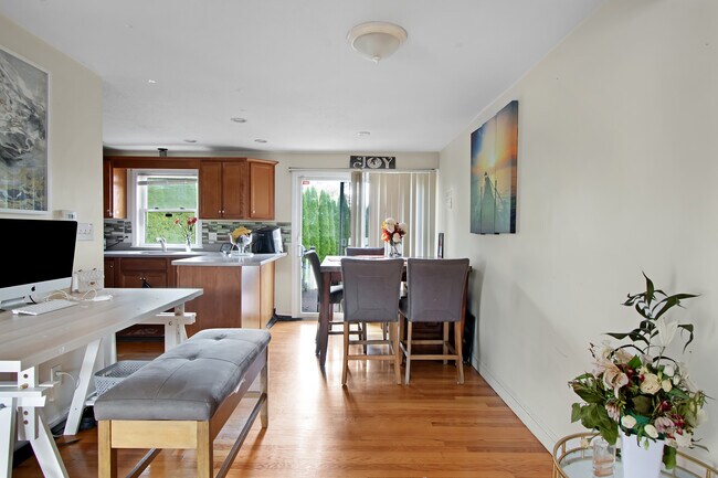 Foto del edificio - 26 Moreland Ave