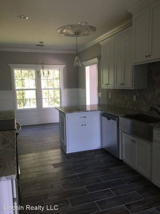 Building Photo - 4 br, 3.5 bath House - 5244 Carlton Ridge Cir