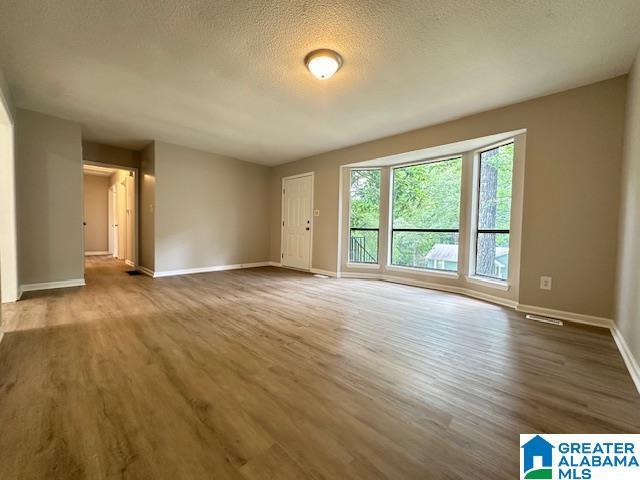 Building Photo - 2516 Vera Cruz Dr