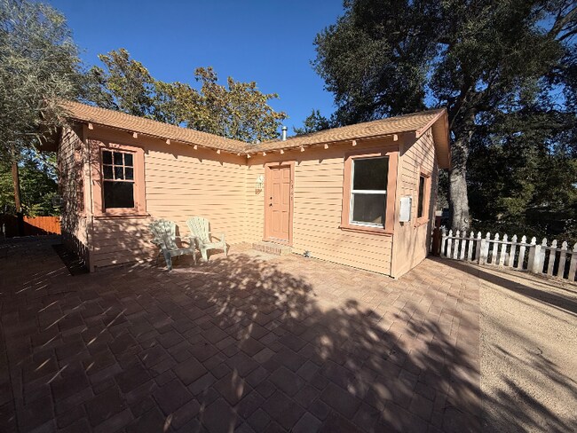 Foto del edificio - 5381 Mariquita Ave