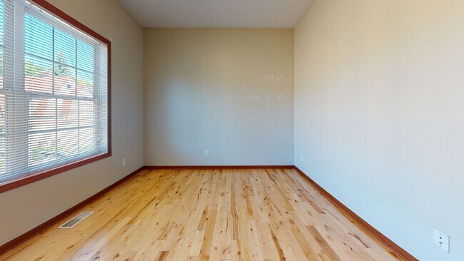 Foto del edificio - 1015 7th St SE