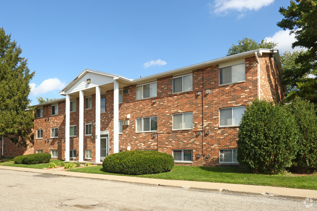 South Square - South Square Apartments