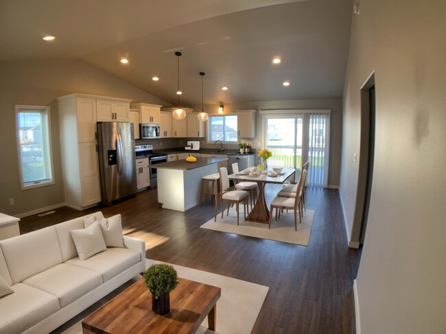 Foto del edificio - 4 Bed 2 Bath Single Family Home