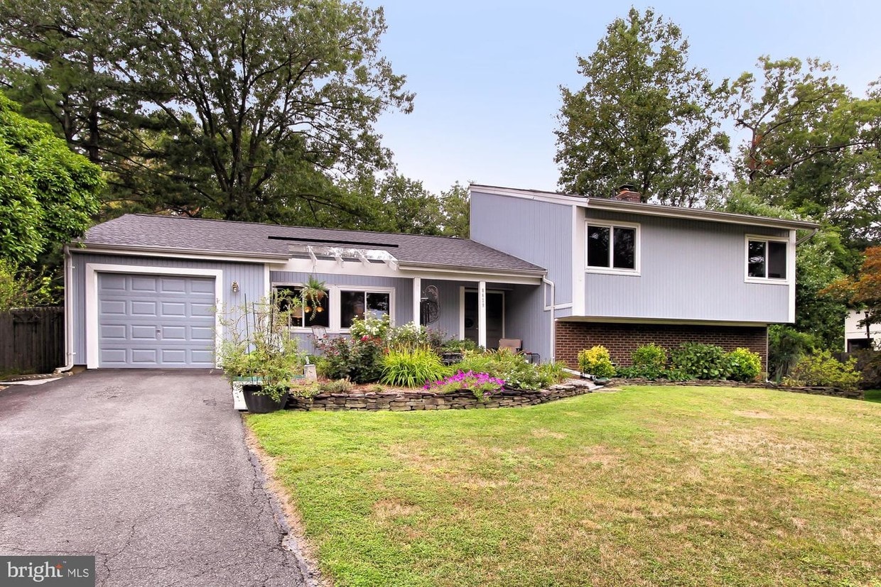 8629 Reseca Ln, West Springfield, VA 22152 House Rental in West