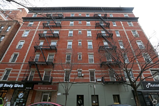 Building Photo - 2670-2672 Broadway