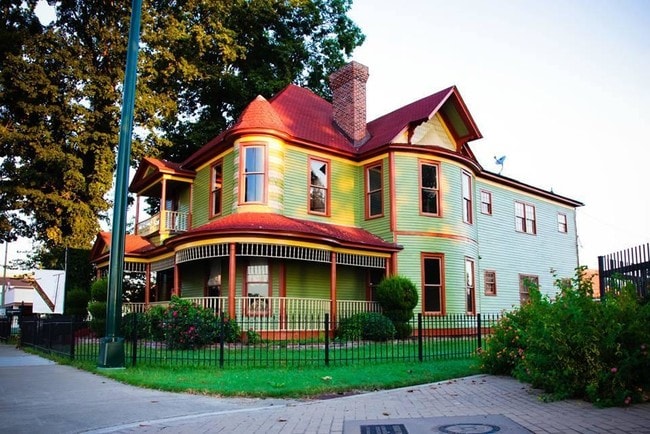 Building Photo - 415 E. LaFayette Street
