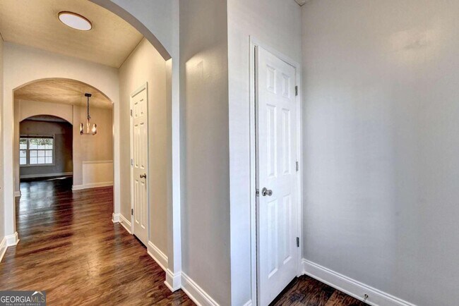 Foto del edificio - 25 Hidden Hickory Ct