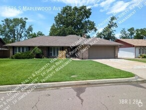 Building Photo - 4626 S Maplewood Ave