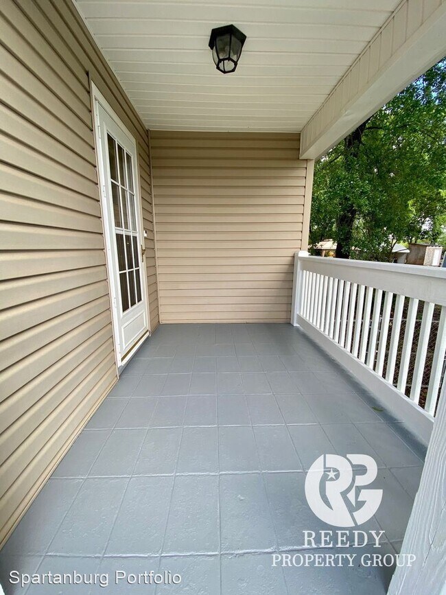 Building Photo - 2 br, 1 bath House - 20 John Dodd Road
