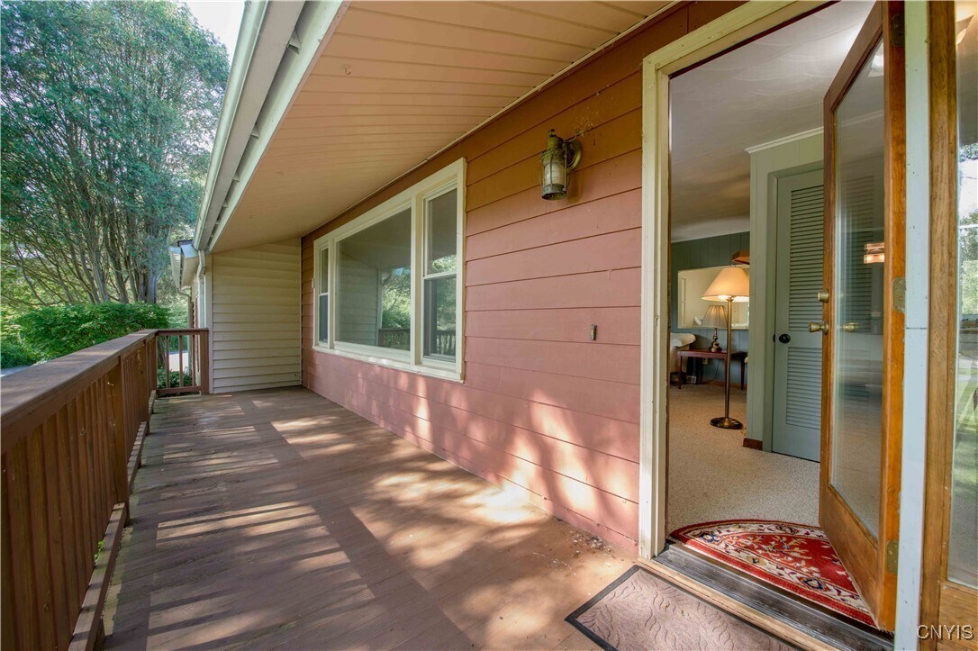 Building Photo - 1919 W Lake Rd