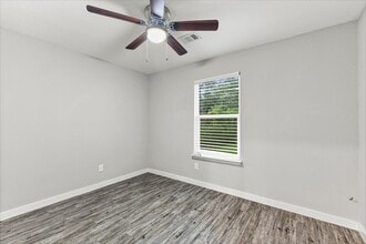 Building Photo - 28922 Red River Loop