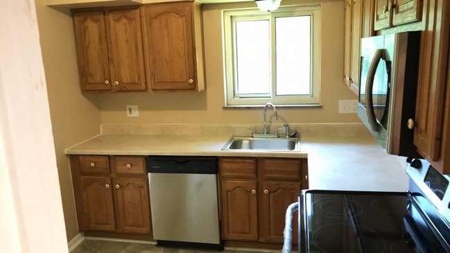 Foto del edificio - 9199 Montoro Dr