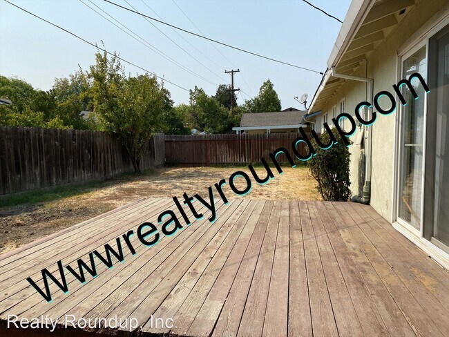 Building Photo - 3 br, 2 bath House - 706 Pio Pica Ave