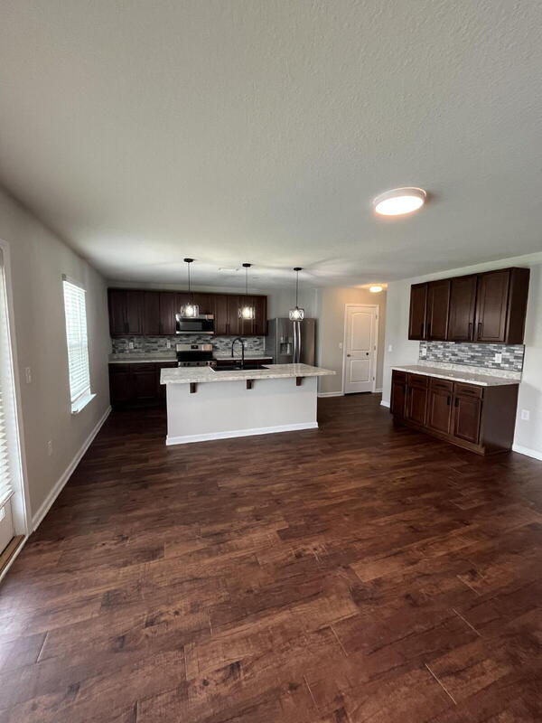 Foto del edificio - 4905 Kensington Ln