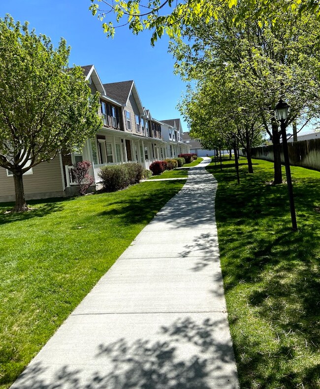 Foto del edificio - 879 Capital Ave