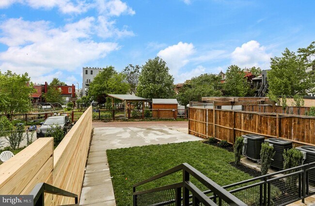 Building Photo - 3324 Sherman Ave NW