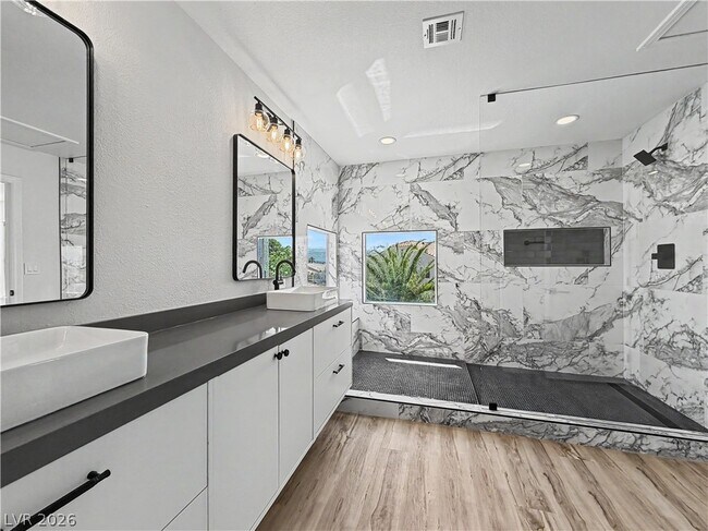 Foto del edificio - 8977 Paige Rene Ct