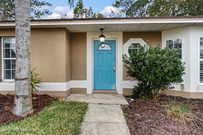 Building Photo - 13002 Viburnum Dr S