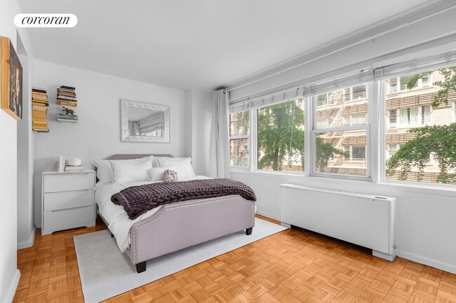 Foto del edificio - 520 E 81st St