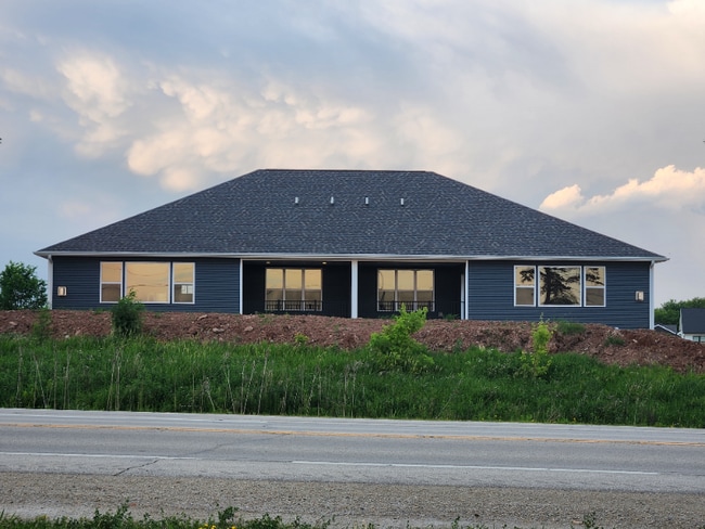 Building Photo - N973-N975 S Magdalyn Ct