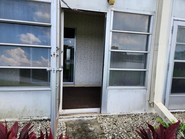Foto del edificio - 1059 Ainslie Dr