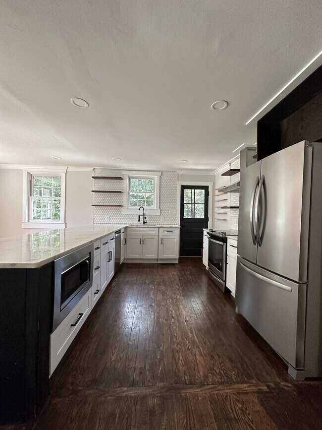 Foto del edificio - 4114 Rockdale Ave